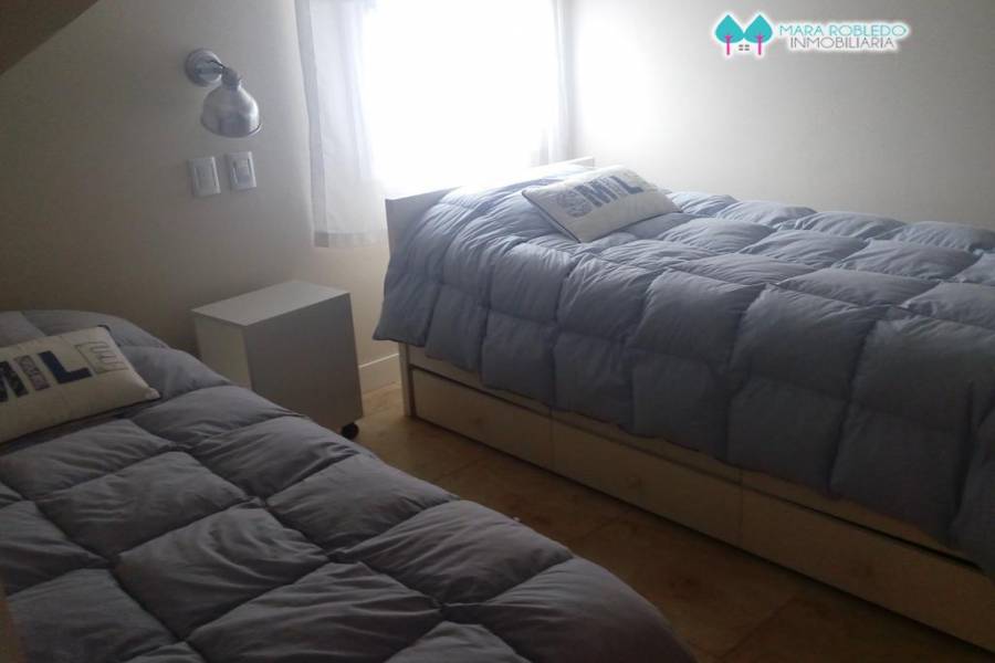 Costa Esmeralda,Buenos Aires,Argentina,4 Bedrooms Bedrooms,4 BathroomsBathrooms,Casas,GOLF 2 LOTE 579,5540