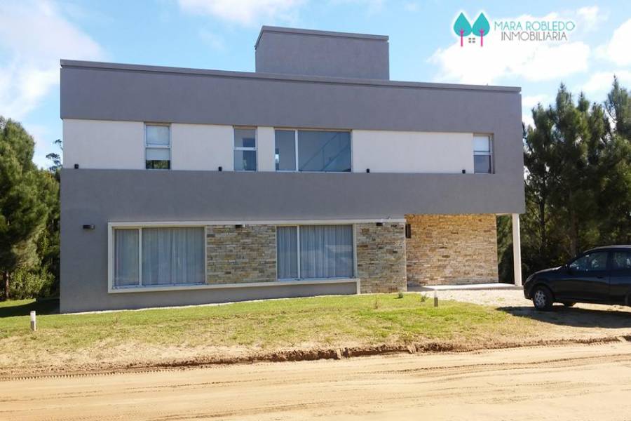 Costa Esmeralda,Buenos Aires,Argentina,4 Bedrooms Bedrooms,4 BathroomsBathrooms,Casas,GOLF 2 LOTE 640,5543