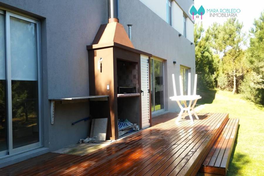 Costa Esmeralda,Buenos Aires,Argentina,4 Bedrooms Bedrooms,4 BathroomsBathrooms,Casas,GOLF 2 LOTE 640,5543