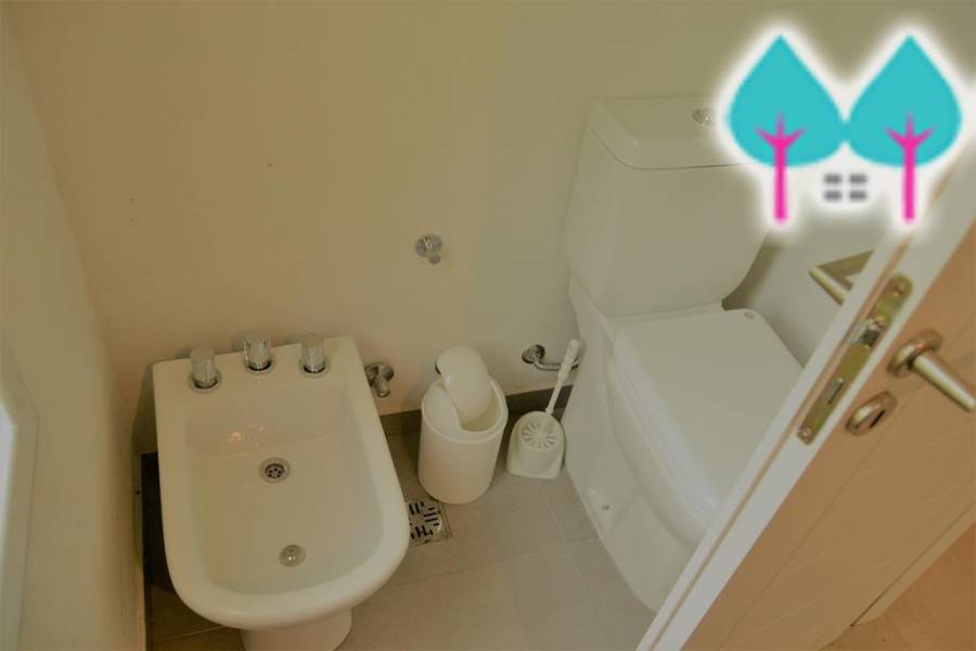 Costa Esmeralda,Buenos Aires,Argentina,4 Bedrooms Bedrooms,3 BathroomsBathrooms,Casas,GOLF 2 LOTE 653,5545