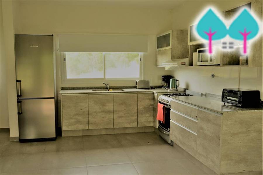 Costa Esmeralda,Buenos Aires,Argentina,4 Bedrooms Bedrooms,3 BathroomsBathrooms,Casas,GOLF 2 LOTE 653,5545