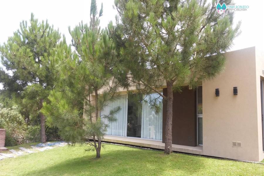 Costa Esmeralda,Buenos Aires,Argentina,4 Bedrooms Bedrooms,4 BathroomsBathrooms,Casas,RESIDENCIAL 1 # 334 ,5549