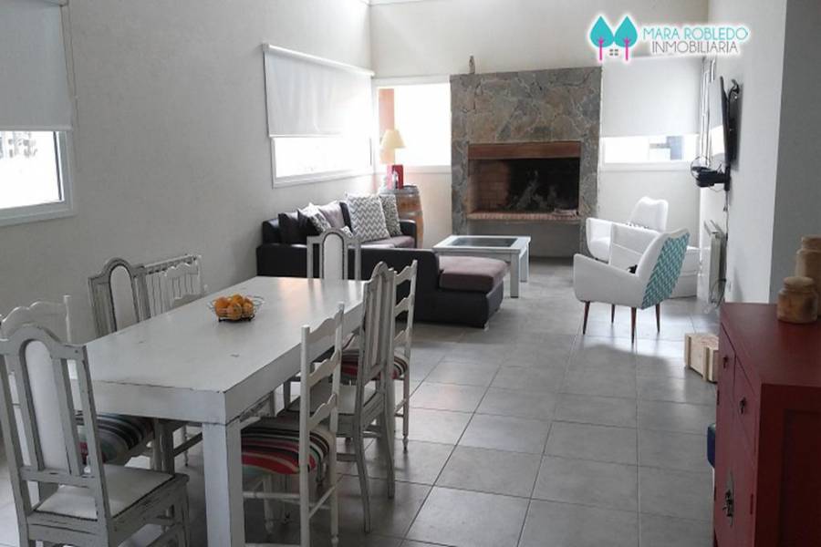 Costa Esmeralda,Buenos Aires,Argentina,3 Bedrooms Bedrooms,3 BathroomsBathrooms,Casas,RESIDENCIAL 1 LOTE 146,5552