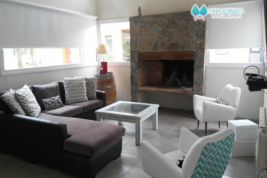 Costa Esmeralda,Buenos Aires,Argentina,3 Bedrooms Bedrooms,3 BathroomsBathrooms,Casas,RESIDENCIAL 1 LOTE 146,5552