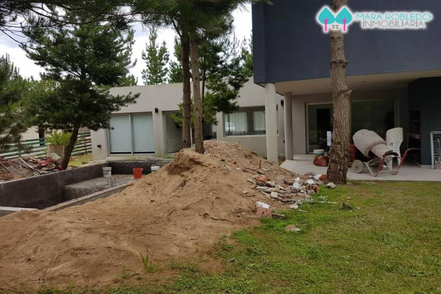 Costa Esmeralda,Buenos Aires,Argentina,4 Bedrooms Bedrooms,4 BathroomsBathrooms,Casas,RESIDENCIAL 1 LOTE 163,5554