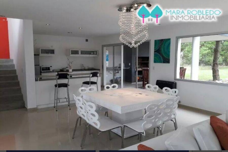 Costa Esmeralda,Buenos Aires,Argentina,4 Bedrooms Bedrooms,4 BathroomsBathrooms,Casas,RESIDENCIAL 1 LOTE 163,5554