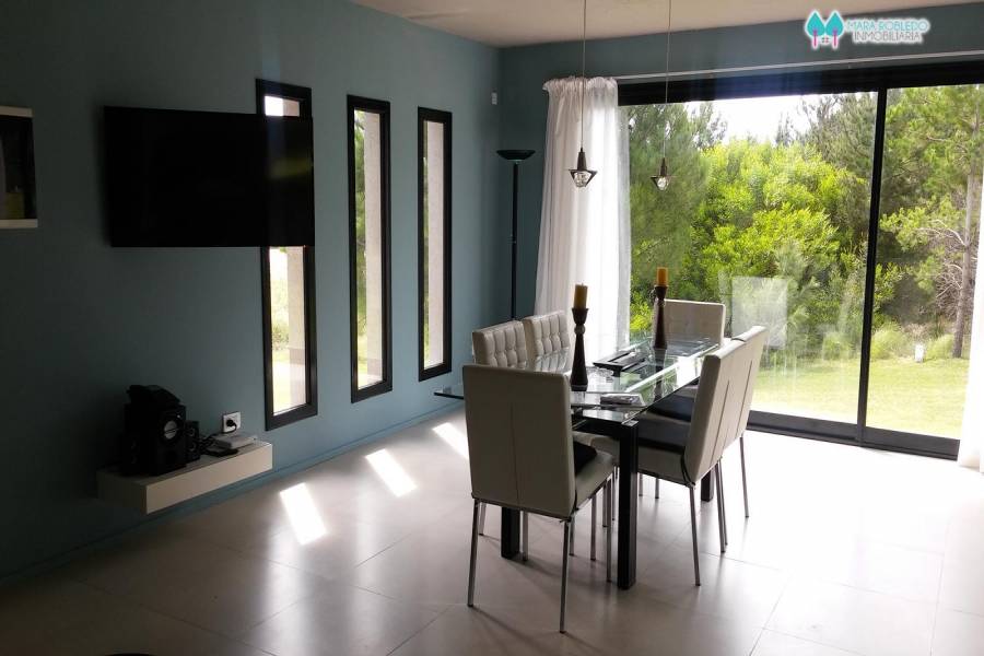 Costa Esmeralda,Buenos Aires,Argentina,3 Bedrooms Bedrooms,3 BathroomsBathrooms,Casas,RESIDENCIAL 1 LOTE 210,5555