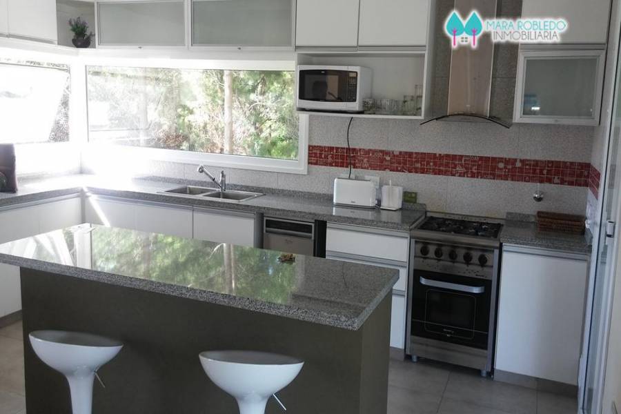 Costa Esmeralda,Buenos Aires,Argentina,4 Bedrooms Bedrooms,3 BathroomsBathrooms,Casas,RESIDENCIAL 1 LOTE 212,5556