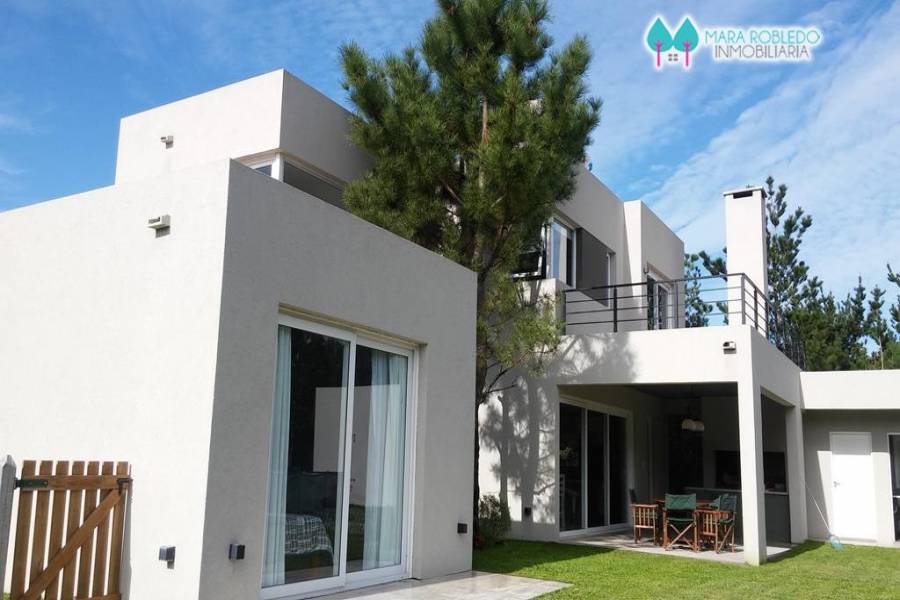 Costa Esmeralda,Buenos Aires,Argentina,4 Bedrooms Bedrooms,3 BathroomsBathrooms,Casas,RESIDENCIAL 1 LOTE 212,5556