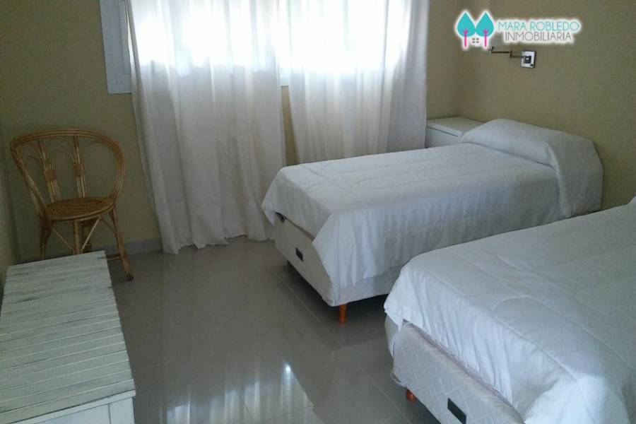 Costa Esmeralda,Buenos Aires,Argentina,5 Bedrooms Bedrooms,6 BathroomsBathrooms,Casas,RESIDENCIAL 1 LOTE 232,5559