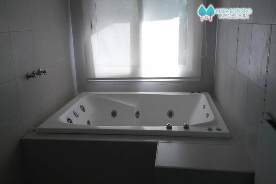 Costa Esmeralda,Buenos Aires,Argentina,5 Bedrooms Bedrooms,6 BathroomsBathrooms,Casas,RESIDENCIAL 1 LOTE 232,5559