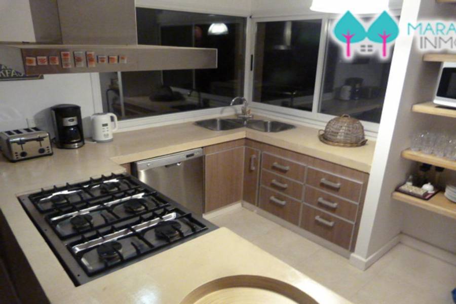 Costa Esmeralda,Buenos Aires,Argentina,5 Bedrooms Bedrooms,4 BathroomsBathrooms,Casas,RESIDENCIAL 1 LOTE 34,5565