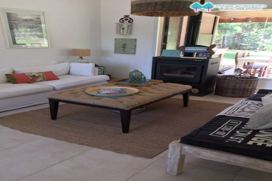 Costa Esmeralda,Buenos Aires,Argentina,5 Bedrooms Bedrooms,4 BathroomsBathrooms,Casas,RESIDENCIAL 1 LOTE 34,5565