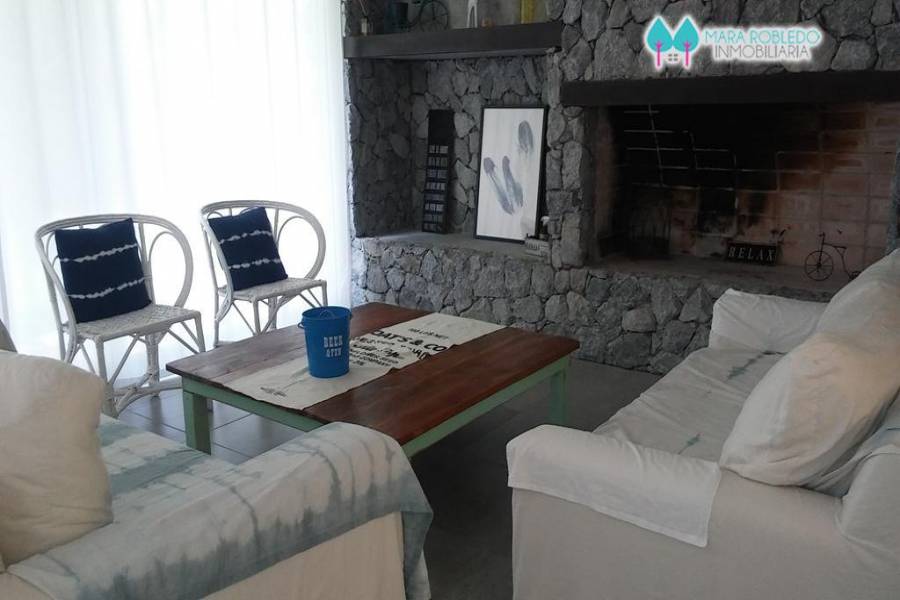 Costa Esmeralda,Buenos Aires,Argentina,3 Bedrooms Bedrooms,3 BathroomsBathrooms,Casas,RESIDENCIAL 1 LOTE 351,5567