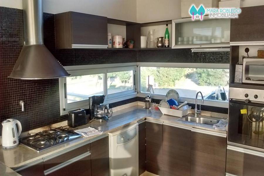 Costa Esmeralda,Buenos Aires,Argentina,4 Bedrooms Bedrooms,5 BathroomsBathrooms,Casas,RESIDENCIAL 1 LOTE 566,5573