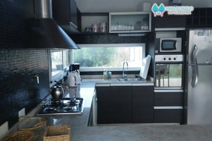 Costa Esmeralda,Buenos Aires,Argentina,4 Bedrooms Bedrooms,5 BathroomsBathrooms,Casas,RESIDENCIAL 1 LOTE 566,5573