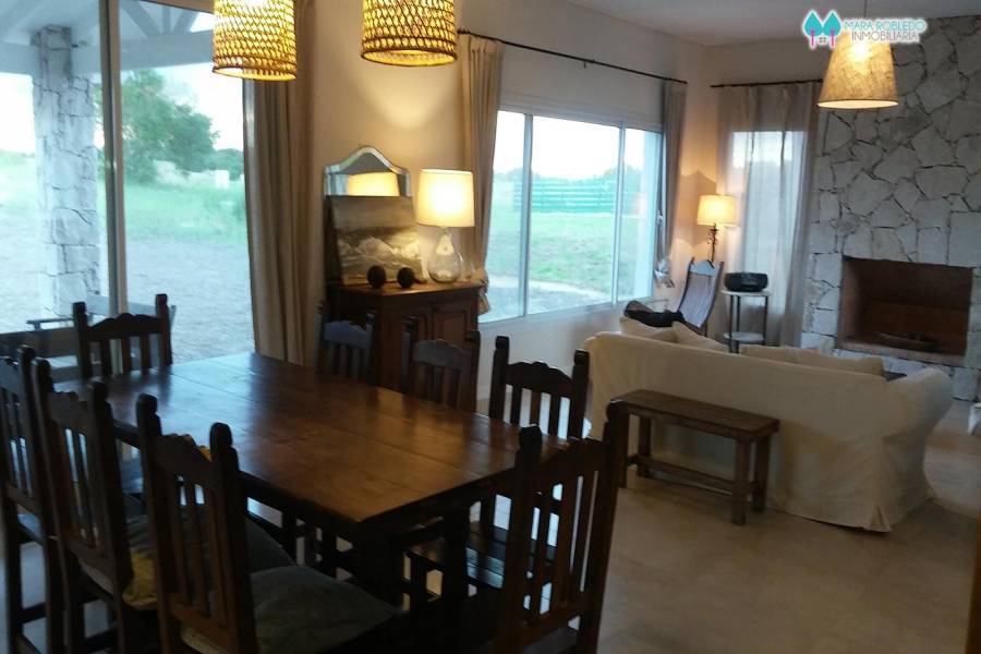 Costa Esmeralda,Buenos Aires,Argentina,4 Bedrooms Bedrooms,4 BathroomsBathrooms,Casas,RESIDENCIAL 1 LOTE 591,5578