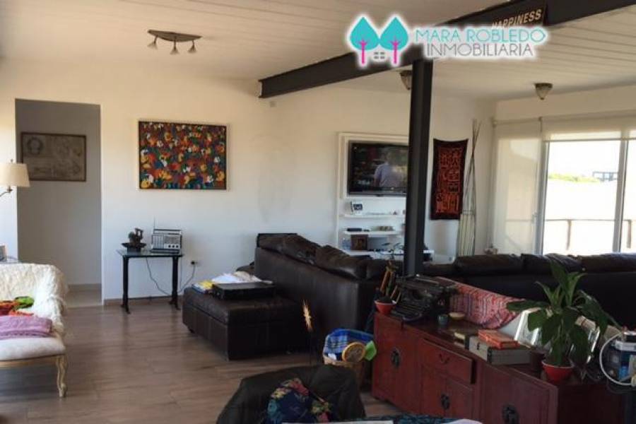 Costa Esmeralda,Buenos Aires,Argentina,4 Bedrooms Bedrooms,2 BathroomsBathrooms,Casas,RESIDENCIAL 1 LOTE 645,5581