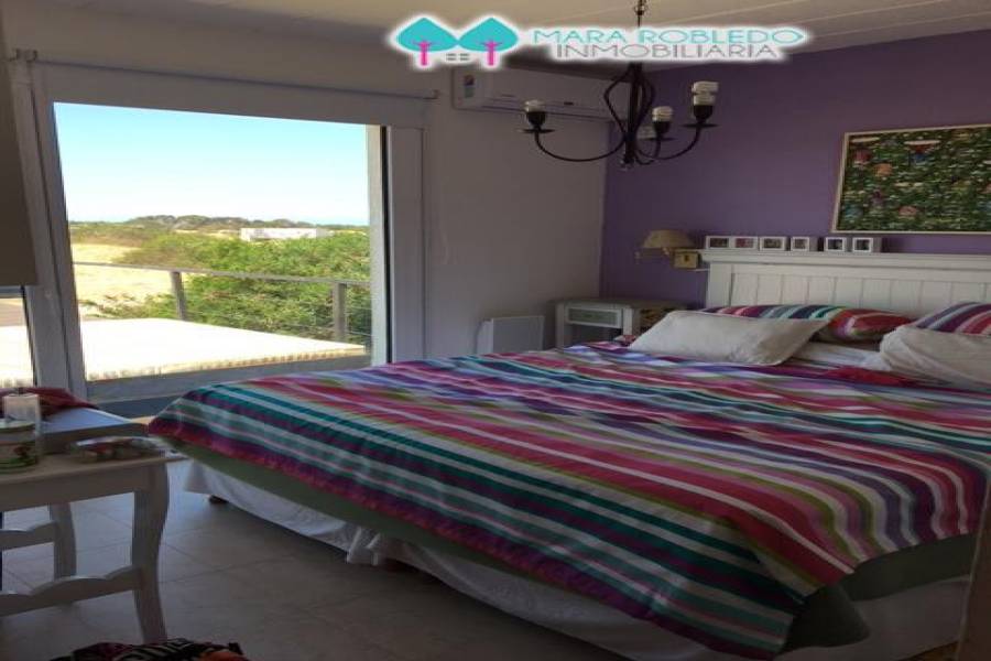 Costa Esmeralda,Buenos Aires,Argentina,4 Bedrooms Bedrooms,2 BathroomsBathrooms,Casas,RESIDENCIAL 1 LOTE 645,5581