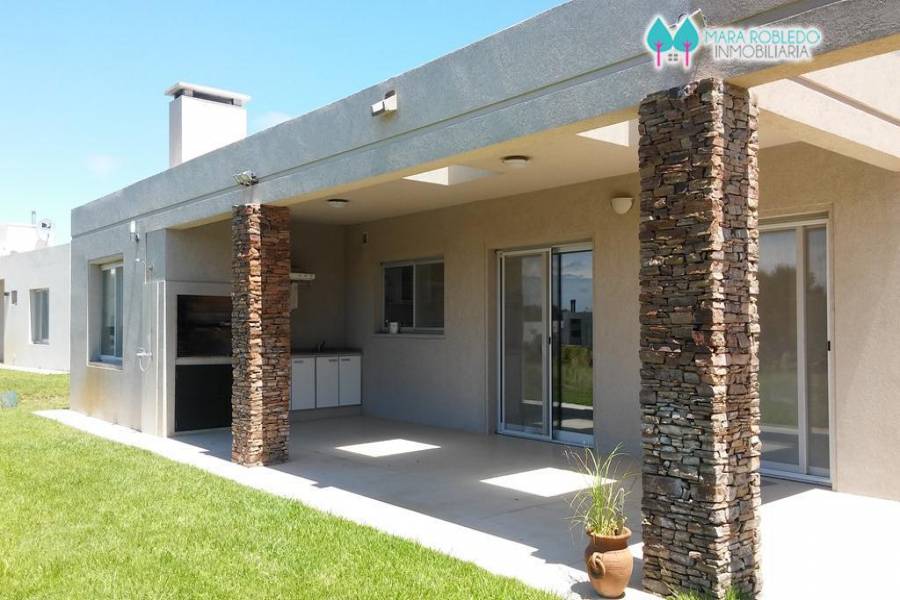 Costa Esmeralda,Buenos Aires,Argentina,2 Bedrooms Bedrooms,2 BathroomsBathrooms,Casas,RESIDENCIAL 1 LOTE 656,5584