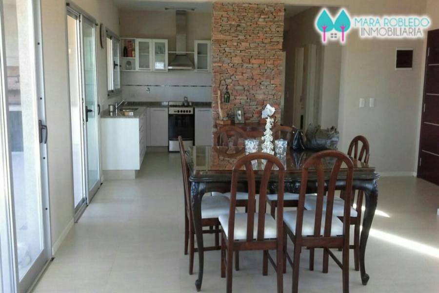 Costa Esmeralda,Buenos Aires,Argentina,2 Bedrooms Bedrooms,2 BathroomsBathrooms,Casas,RESIDENCIAL 1 LOTE 656,5584