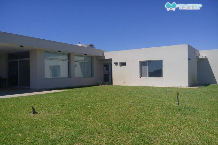 Costa Esmeralda,Buenos Aires,Argentina,3 Bedrooms Bedrooms,2 BathroomsBathrooms,Casas,RESIDENCIAL 1 LOTE 657,5585