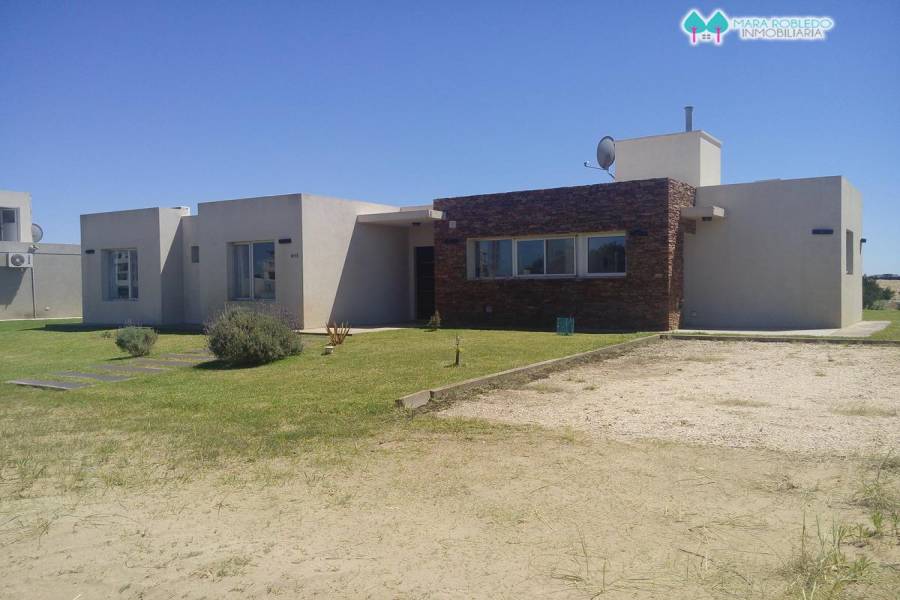Costa Esmeralda,Buenos Aires,Argentina,3 Bedrooms Bedrooms,2 BathroomsBathrooms,Casas,RESIDENCIAL 1 LOTE 657,5585