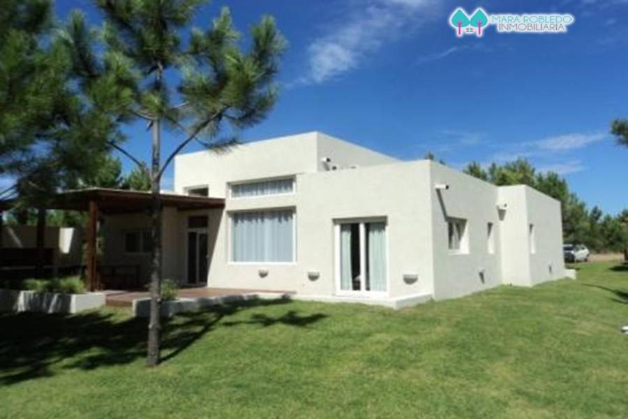 Costa Esmeralda,Buenos Aires,Argentina,4 Bedrooms Bedrooms,3 BathroomsBathrooms,Casas,RESIDENCIAL 1 LOTE 95,5587
