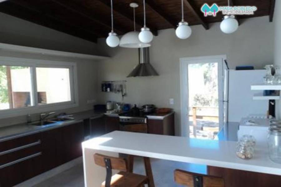 Costa Esmeralda,Buenos Aires,Argentina,4 Bedrooms Bedrooms,3 BathroomsBathrooms,Casas,RESIDENCIAL 1 LOTE 95,5587