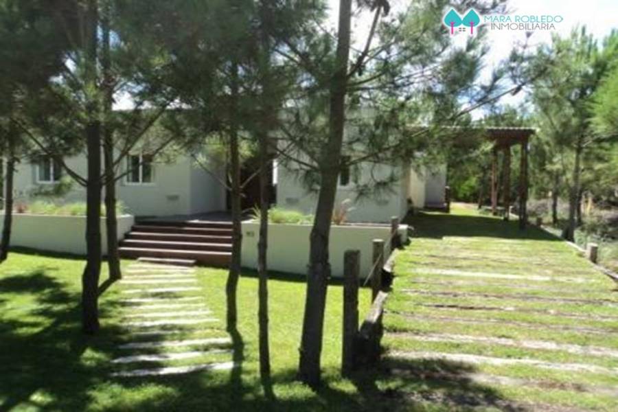 Costa Esmeralda,Buenos Aires,Argentina,4 Bedrooms Bedrooms,3 BathroomsBathrooms,Casas,RESIDENCIAL 1 LOTE 95,5587