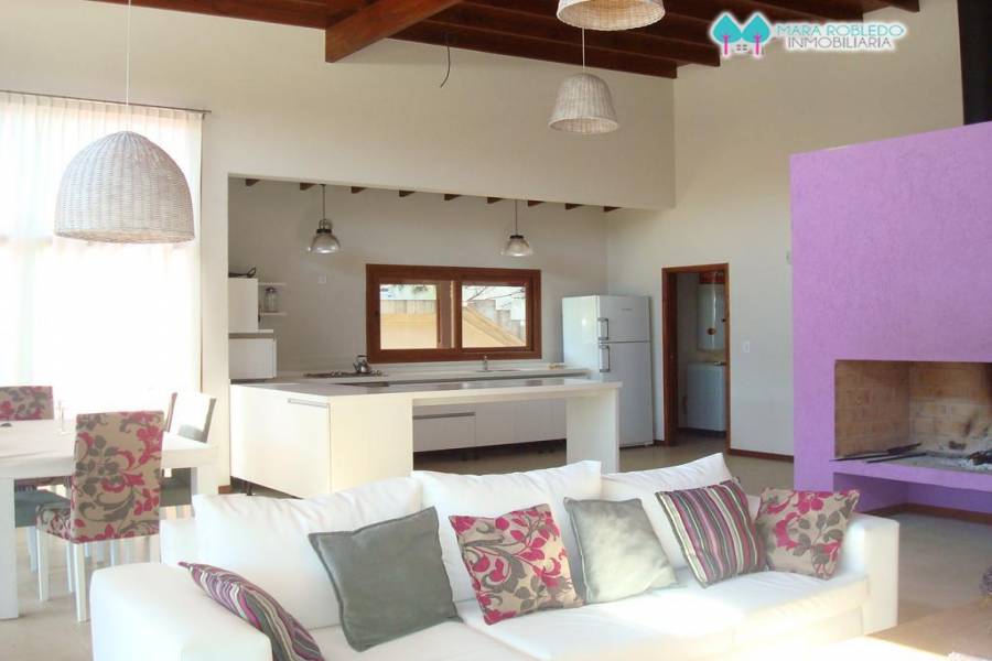 Costa Esmeralda,Buenos Aires,Argentina,4 Bedrooms Bedrooms,3 BathroomsBathrooms,Casas,RESIDENCIAL 2 LOTE 139,5590