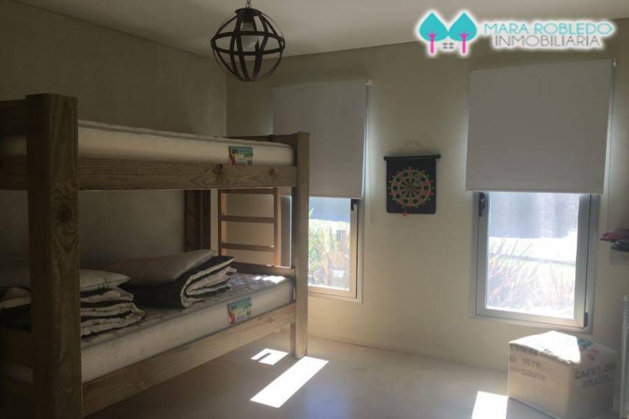 Costa Esmeralda,Buenos Aires,Argentina,4 Bedrooms Bedrooms,3 BathroomsBathrooms,Casas,SENDEROS 1 LOTE 124,5597