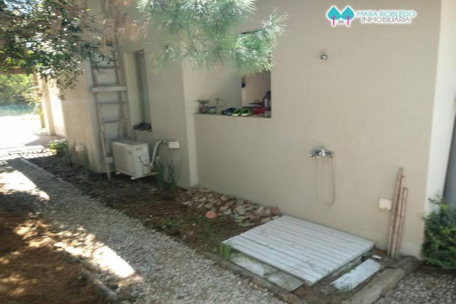 Costa Esmeralda,Buenos Aires,Argentina,4 Bedrooms Bedrooms,3 BathroomsBathrooms,Casas,SENDEROS 1 LOTE 124,5597