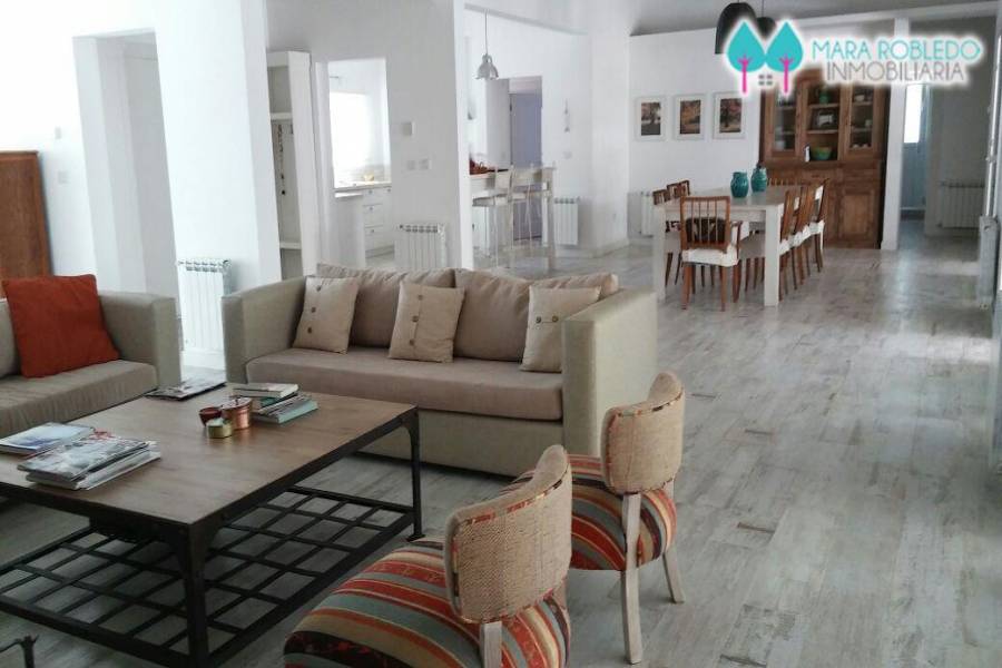 Costa Esmeralda,Buenos Aires,Argentina,4 Bedrooms Bedrooms,4 BathroomsBathrooms,Casas,SENDEROS 1 LOTE 65,5603