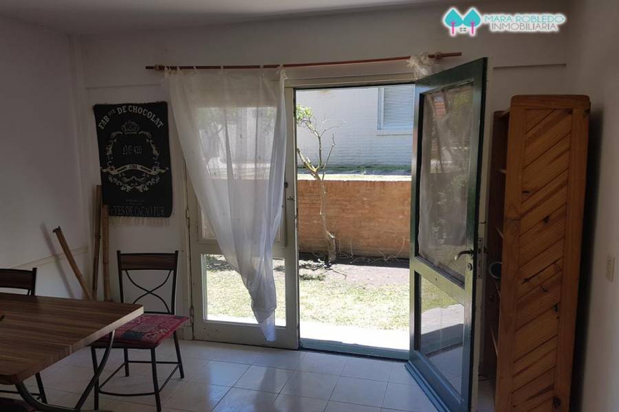 Pinamar,Buenos Aires,Argentina,1 Dormitorio Bedrooms,1 BañoBathrooms,Apartamentos,AV DEL MAR 1932,5627