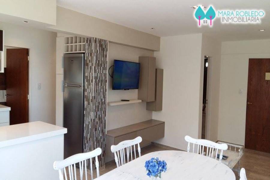 Pinamar,Buenos Aires,Argentina,3 Bedrooms Bedrooms,2 BathroomsBathrooms,Apartamentos,AV DEL MAR 200,5628