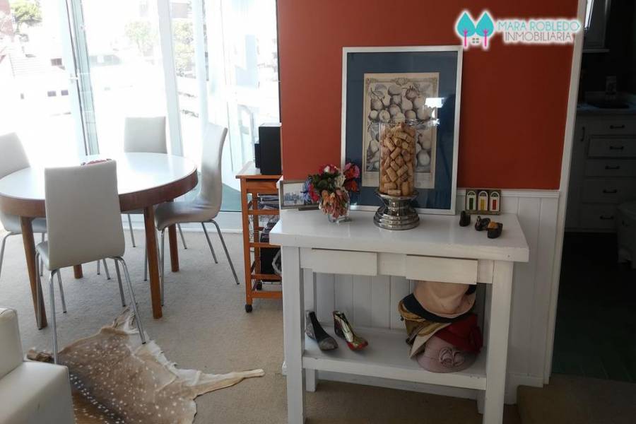 Pinamar,Buenos Aires,Argentina,2 Bedrooms Bedrooms,2 BathroomsBathrooms,Apartamentos,AV. BUNGE 17 PISO 2°,5641