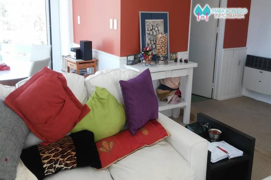 Pinamar,Buenos Aires,Argentina,2 Bedrooms Bedrooms,2 BathroomsBathrooms,Apartamentos,AV. BUNGE 17 PISO 2°,5641