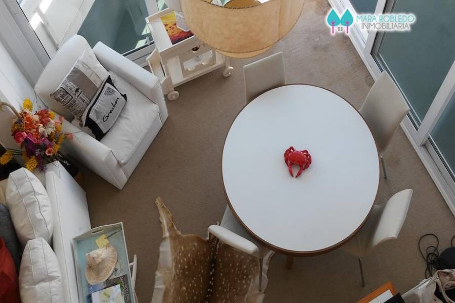 Pinamar,Buenos Aires,Argentina,2 Bedrooms Bedrooms,2 BathroomsBathrooms,Apartamentos,AV. BUNGE 17 PISO 2°,5641