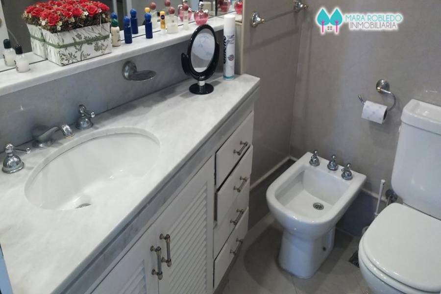 Pinamar,Buenos Aires,Argentina,3 Bedrooms Bedrooms,2 BathroomsBathrooms,Apartamentos,AV. BUNGE 17 PISO 3°,5642
