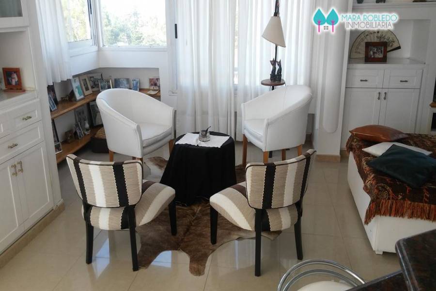 Pinamar,Buenos Aires,Argentina,3 Bedrooms Bedrooms,2 BathroomsBathrooms,Apartamentos,AV. BUNGE 17 PISO 3°,5642