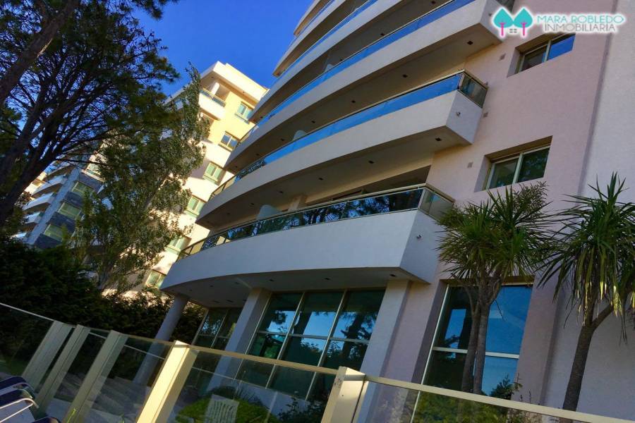 Pinamar,Buenos Aires,Argentina,1 Dormitorio Bedrooms,1 BañoBathrooms,Apartamentos,AV. BUNGE 1800,5643