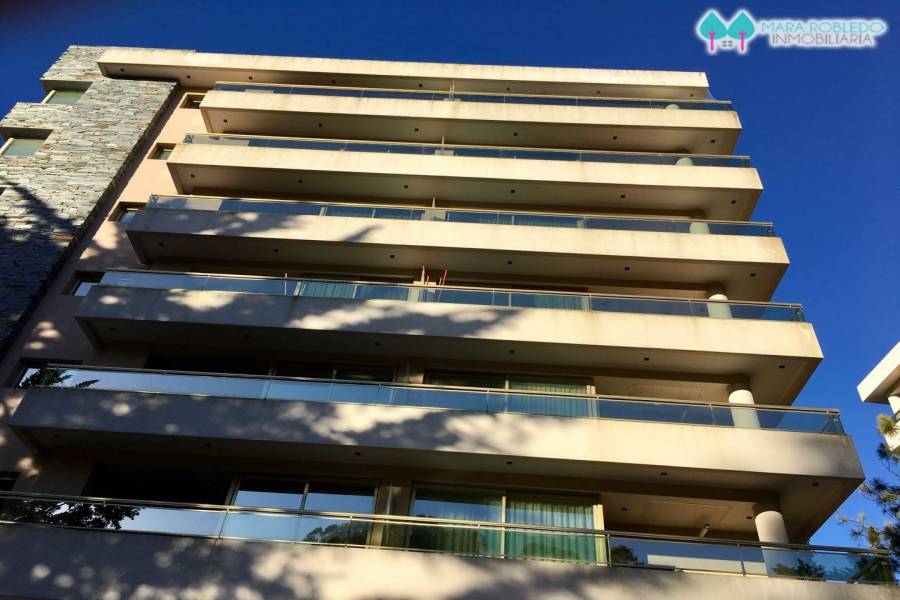 Pinamar,Buenos Aires,Argentina,1 Dormitorio Bedrooms,1 BañoBathrooms,Apartamentos,AV. BUNGE 1800,5643