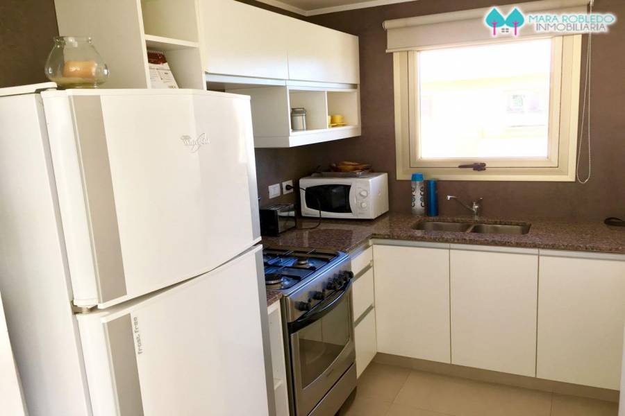 Pinamar,Buenos Aires,Argentina,1 Dormitorio Bedrooms,1 BañoBathrooms,Apartamentos,AV. BUNGE 1800,5643