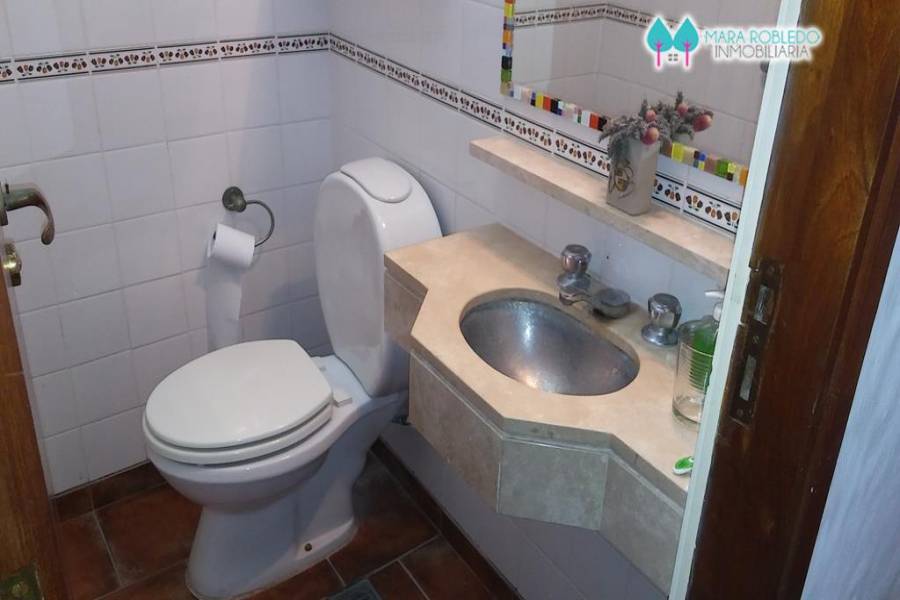 Pinamar,Buenos Aires,Argentina,2 Bedrooms Bedrooms,2 BathroomsBathrooms,Apartamentos,AV. MAR 2100 DPTO 14,5644