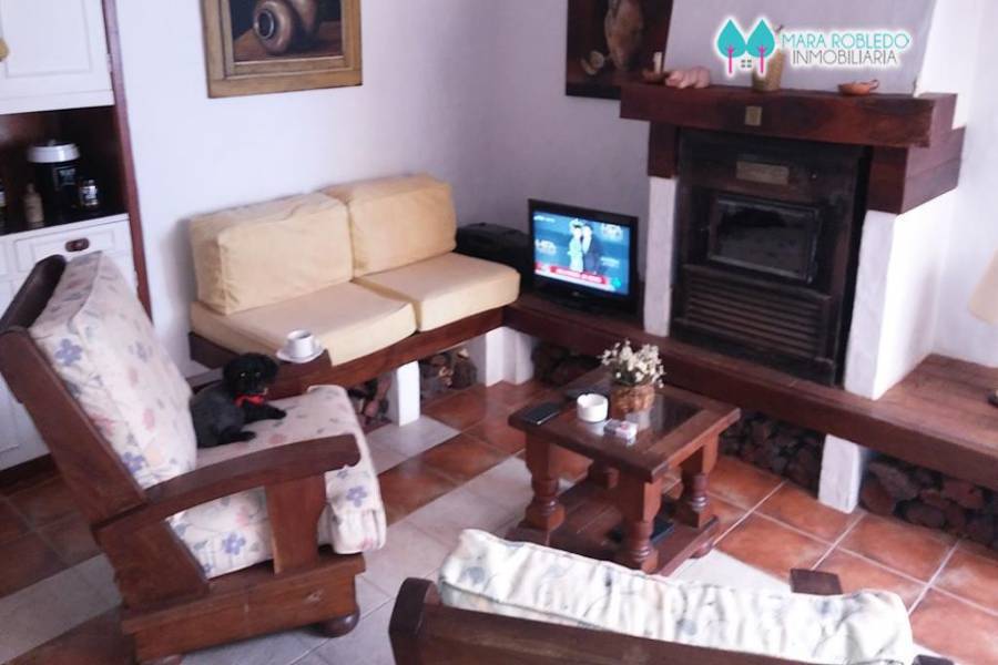 Pinamar,Buenos Aires,Argentina,2 Bedrooms Bedrooms,2 BathroomsBathrooms,Apartamentos,AV. MAR 2100 DPTO 14,5644