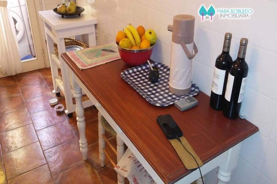 Pinamar,Buenos Aires,Argentina,2 Bedrooms Bedrooms,2 BathroomsBathrooms,Apartamentos,AV. MAR 2100 DPTO 14,5644