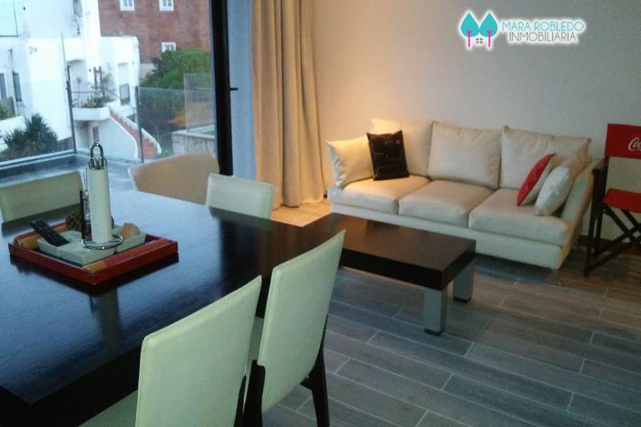 Pinamar,Buenos Aires,Argentina,3 Bedrooms Bedrooms,2 BathroomsBathrooms,Apartamentos,CARACOL 1° PISO AL MAR,5650