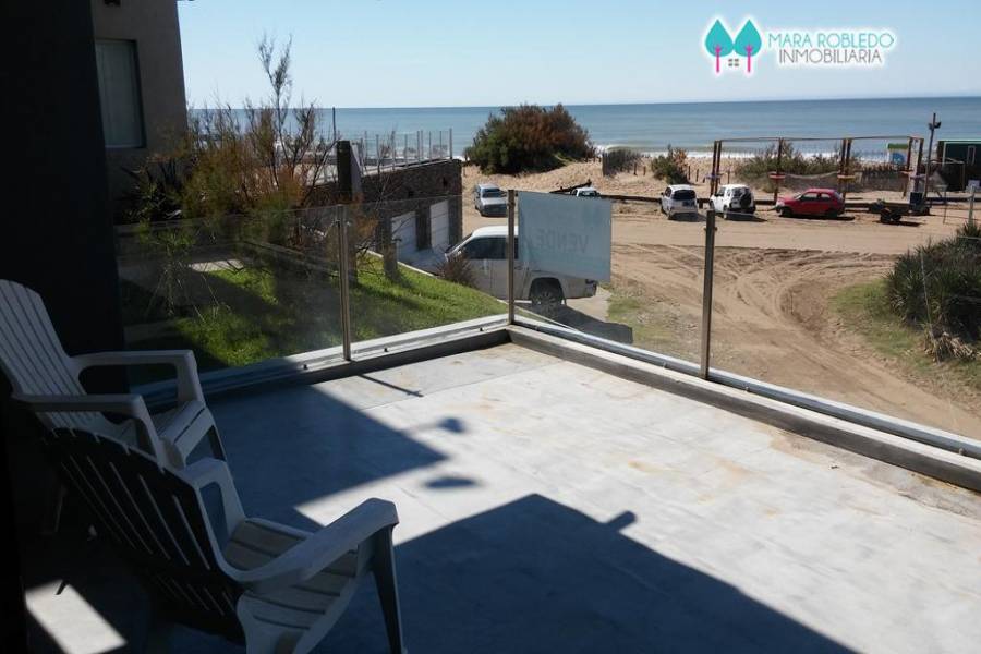 Pinamar,Buenos Aires,Argentina,3 Bedrooms Bedrooms,2 BathroomsBathrooms,Apartamentos,CARACOL 1° PISO AL MAR,5650