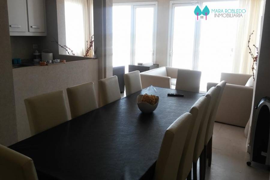 Pinamar,Buenos Aires,Argentina,2 Bedrooms Bedrooms,2 BathroomsBathrooms,Apartamentos,CARACOL 97 ,5652